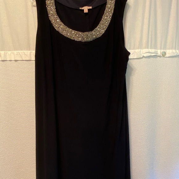 Two piece Navy dress set with embellishment - Picture 2 of 3